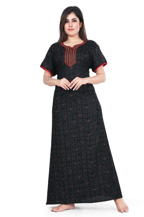 black alpine cotton night gown chex design  alpine cotton night gown