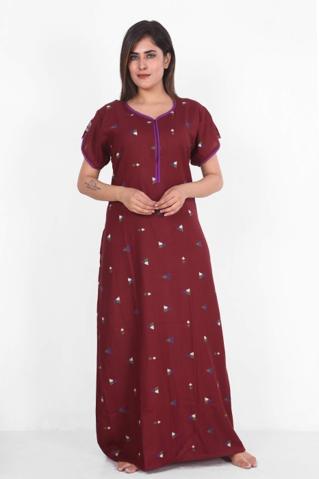 maroon alpine cotton night gown with zip and trikon design  alpine cotton night gown