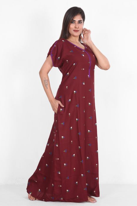 maroon alpine cotton night gown with zip and trikon design  alpine cotton night gown