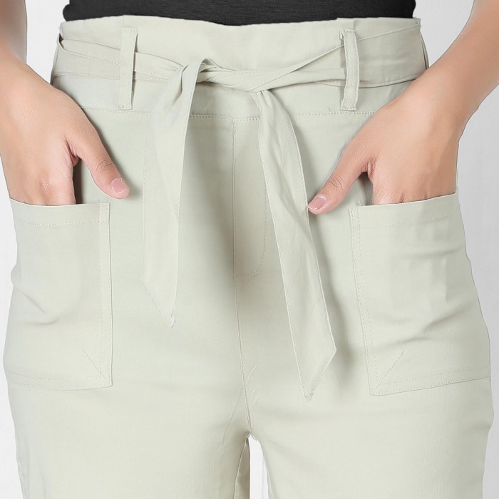 offwhite color women premium bottom wear collection is best in class in terms of comfort  and soft culottes pant UNDER 399